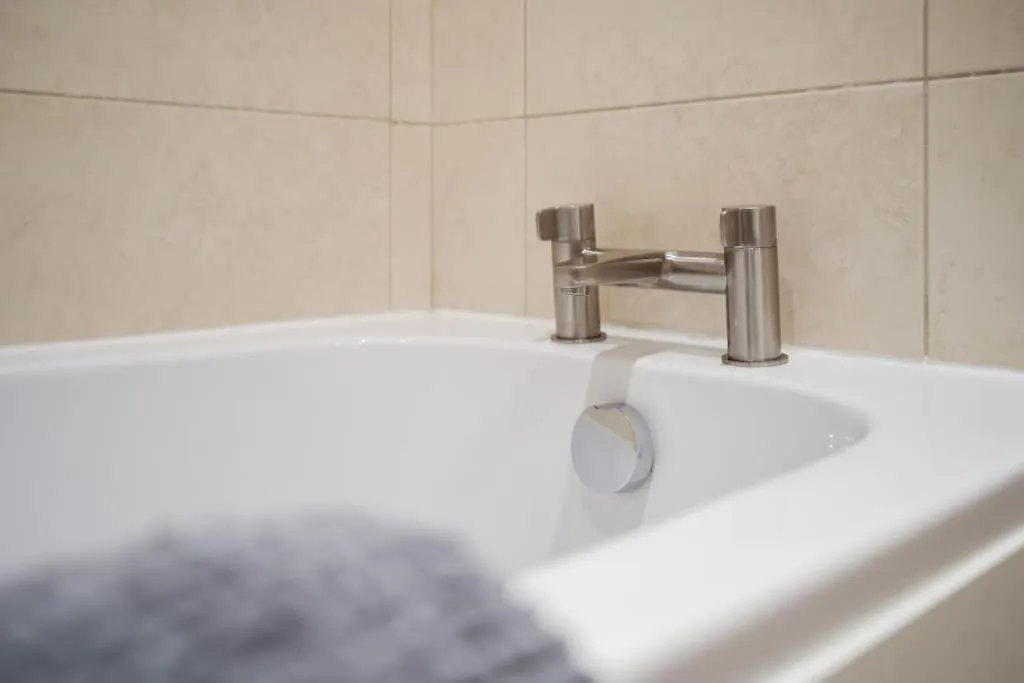 Stradbroke House - 5 Bed Townhouse, Sleeps 11, Great For Group Stays & Workers, Free Parking & Netflix - Hosted By Stay Host Save Sheffield 0*,  United Kingdom