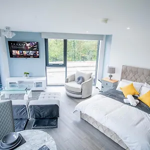 Apartment Excellent Balcony In, Sheffield